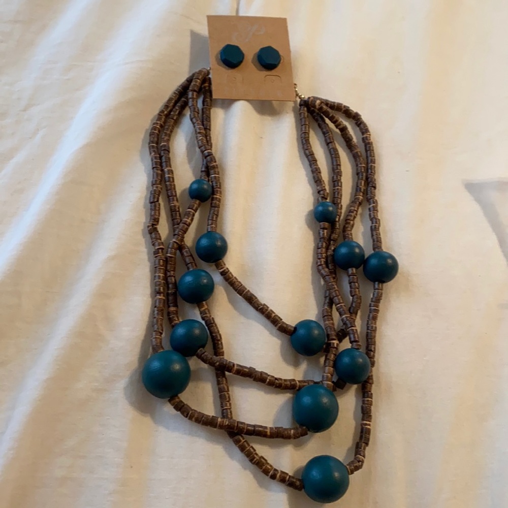 Plunder Earring and Necklace Set